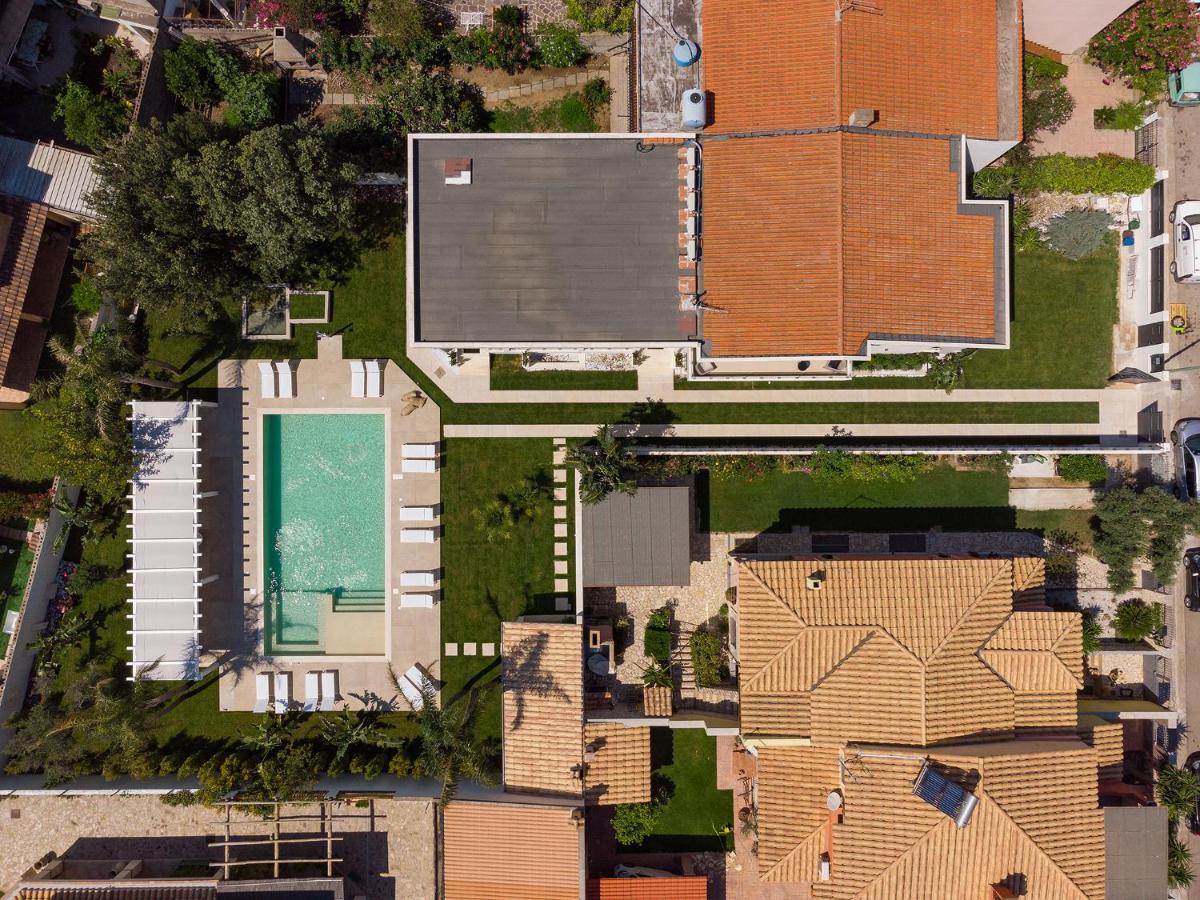 Hotel Palazzo Michelangelo Villasimius Exterior foto